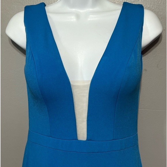 Jovani Formal/Prom Dress Sleeveless Fitted Open Back Plunging Floor Length Gown - Picture 10 of 15